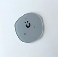 Cute minimalist light grey acrylic coaster with a black cartoon smiley face pattern - 岩石