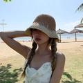 Foldable khaki and cream straw sun hat with woven texture for summer vacation - M / Color Block Pineapple Edge-Khaki