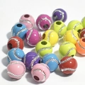 Détail macro de perles de baseball colorées en acrylique avec coutures argentées pour DIY - Style Baseball (12mm-Couleur mixte avec lignes argentées) / 50 Pcs/Paquet