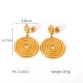 Vista detallada de pendientes redondos dorados con textura martillada y medidas precisas - Estilo redondo texturizado dorado (HC-E10412)