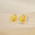 Détails de créoles nervurées plaquées or avec dimensions 1,3 cm de haut et 0,6 cm de large - Une Paire / Or (P31482k4)