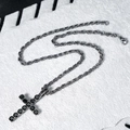 Collana con ciondolo a croce in lega di zinco hip hop con pietre nere e catena argento - Pendaglio Nero + Catena a Corda 20 Pollici / Nero