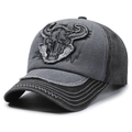 Gorra de béisbol vintage con bordado de calavera de toro y diseño de denim lavado gastado - Negro