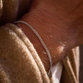 Pulsera de cadena NK minimalista en plata con brillo metálico para hombres y mujeres - Plateado
