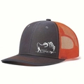 Détail de la casquette trucker grise avec filet orange et motif d'arête de poisson - Taille unique / Gris/Filet Orange