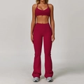 Completo yoga bordeaux con reggiseno sportivo a V e pantaloni yoga a zampa a vita alta - Taglia S / Top E Pantaloni / Rosso Lampone