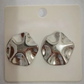 Irregular wavy stud earrings in polished silver finish on a display card - Regular Round Plate / Steel