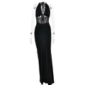 Elegantes schwarzes Neckholder-Maxikleid mit Mesh-Einsatz, Ausschnitt und figurbetonter Passform - S / Schwarz