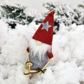 Gnomo di Natale sciatore con cappello rosso a stella e sci in legno decorativo - Stile Cappello Rosso K-TS29