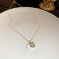 Goldene Herz-Halskette mit weißem Emaille-Inlay und quadratischem Zirkon-Anhänger - Weiße Emaille Herz Strass Stil