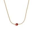 Collier minimaliste plaqué or 18K avec un petit pendentif rond en zircone rouge éclatant - Or-Strass Rouge