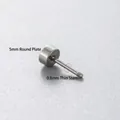 Pendiente de acero de titanio con disco plano de 5mm y poste de rosca de 0,8mm - 6mm Longitud de barra / Calibre 0.8 mm Disco Plano 5 mm - Color Acero