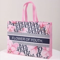 Pink floral non-woven tote bag with Flower of Youth print and vintage luxury patterns - Horizontal 27*32*10cm / Flower of Youth