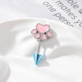 Roze kattenpoot en blauwe kegel piercing met zilveren schroefdraad staafje - Roze Kattenpoot + Blauwe Scherpe Kegel (Enkel Stuk)