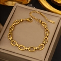 Detail of vintage gold-plated chain bracelet with oval links and adjustable lobster clasp - Gold Decorative Oval Link Chain (LM716)