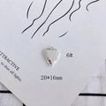 Dettaglio del ciondolo a cuore in argento martellato con etichetta misura 20x16mm - 6# Cuore Martellato Argentato