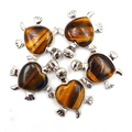 Schildpad hangers met hartvormige tijgeroog stenen en zilverkleurige legering - 5-delige set / Tijgeroog stenen armband