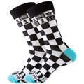 Detail von Schach-Socken mit Karomuster und kontrastierenden türkisfarbenen Fersen und Zehen - Schachbrettschach