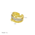 Detailansicht eines zweifarbigen Goldrings mit Zirkonia, zeigt Maße von 20 mm x 13 mm - Einstellbar Offen / Goldene Mehrlagige Hohlform
