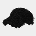 Detalle de gorra de béisbol negra con textura de felpa rugosa y estilo callejero - Negro