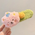 Pince à cheveux ours en peluche rose avec chapeau d'anniversaire et base duveteuse - Pince BB Ours Pudding Rose / Rose et Vert