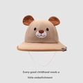 Dettaglio del cappello da sole kaki per bambini con orecchie da orso e ricami - 50cm/1-3 Anni / Cachi