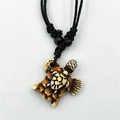 Collana tartaruga marina vintage con piccola tartaruga sul guscio e cordino nero - N-1/Tartaruga Madre e Figlio Marrone Bianco