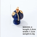 Détail du pendentif champignon en cristal avec fil doré, mesurant 3,0cm sur 1,5cm - Pendentif Champignon Bleu Or