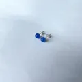 Minimalist S925 silver stud earrings with 6mm translucent blue round crystal beads - Blue Agate / Gold