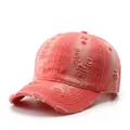 Berretto da baseball rosa lavato effetto consumato con fori vintage e cinturino regolabile - Rosa