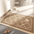 Felpudo rectangular marrón con patrón geométrico marroquí en suelo de baldosas - 50*80cm / Estilo Yulia / Caqui