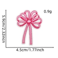 Details zu Abmessungen und Stickstruktur des rosa Schleifen-Aufnähers für Kleidung - Rosa Schleife Aufnäher Stil 1