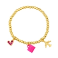 Goldenes Perlenarmband mit rosa Kaffeetasse, Herz und Flugzeug Anhängern auf weiß - Rosenrot