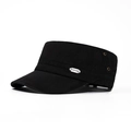 Berretto cadet nero in cotone lavato con logo metallico e occhielli di ventilazione - Nero