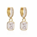 Détails des boucles d'oreilles dorées carrées en émail blanc et zircons rectangulaires - Émail Blanc Zircon Blanc / Blanc