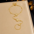 Elegante pulsera de anillo de flor dorada con brillantes piedras de circonita cúbica - Estilo de Flor Dorada (B2010)