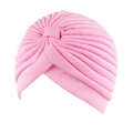 Hellrosa plissierte Turban-Mütze für Damen aus weichem, elastischem Baumwollstoff - Einheitsgröße / Rosa