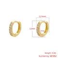 Vista detallada de pendientes huggie dorados con circonitas y medidas de 12,5 mm - 1 par / VE1052 Dorado 12mm