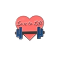 Spilla fitness a cuore rosso con slogan Love to Lift e decorazione a bilanciere - Stile Cuore Love to Lift (XZ5631)