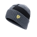 Dettaglio del berretto in maglia bicolore con logo a scudo giallo e trama in lana spessa - 58-63CM Foderato In Pile Ispessito / Cappello Singolo Grigio