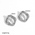 Detailed view of silver irregular square earrings with 25mm diameter and 9.5g weight - Square Style (TE60402-S) / Silver