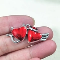 Pendentif cœur punk avec cornes de diable et ailes d'ange en émail rouge et alliage de zinc - Double Cœurs Ange et Démon / Rouge/Argent