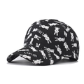Cappellino da baseball nero spesso con ricamo a coniglio bianco e scritta LTRICH - Regolabile / Coniglio Bianco