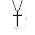 Pendentif croix en acier inoxydable noir poli hauteur 43mm sur fond blanc avec chaîne - Noir Moyen