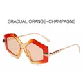 Occhiali da sole poligonali con montatura sfumata arancione e lenti color champagne - Montatura Arancio Sfumato Lente Champagne