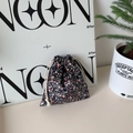 Navy blue floral drawstring pouch in cotton linen fabric with a pink flower pattern - 14cm*16cm / Black