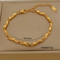 Detailed macro view of 18k gold plated twisted chain bracelet with 18+5cm size specs - Twisted Woven Chain (6-12)
