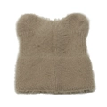 Detalle de la textura de piel sintética de este gorro de punto beige con orejas de gato - Caqui