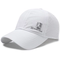 Gorra de béisbol blanca transpirable con corte láser y tejido de secado rápido - Ajustable / Blanco