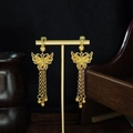 Böhmische goldene Schmetterlings-Ohrhänger mit langen Quastenketten und feinen Perlen - Gold Schmetterling Quaste